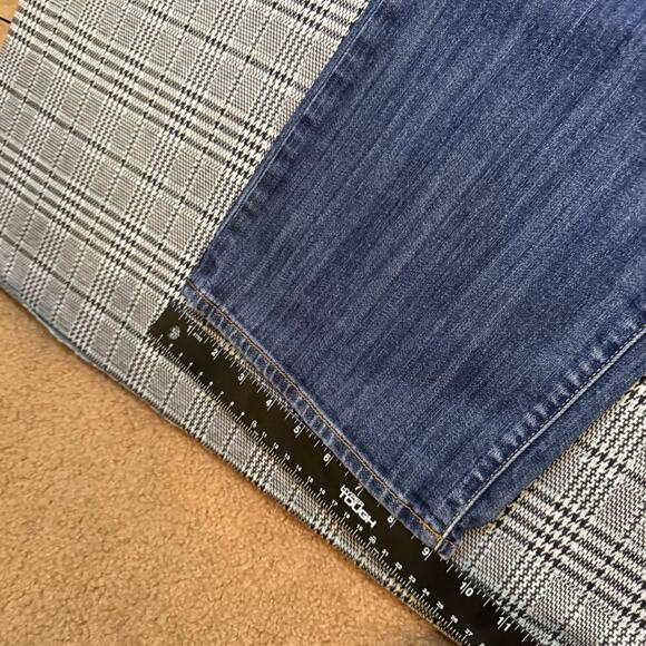 Lucky Brand Men's Jeans Blue Wash Denim Straight Leg Size 38x30 - Picture 6 of 10